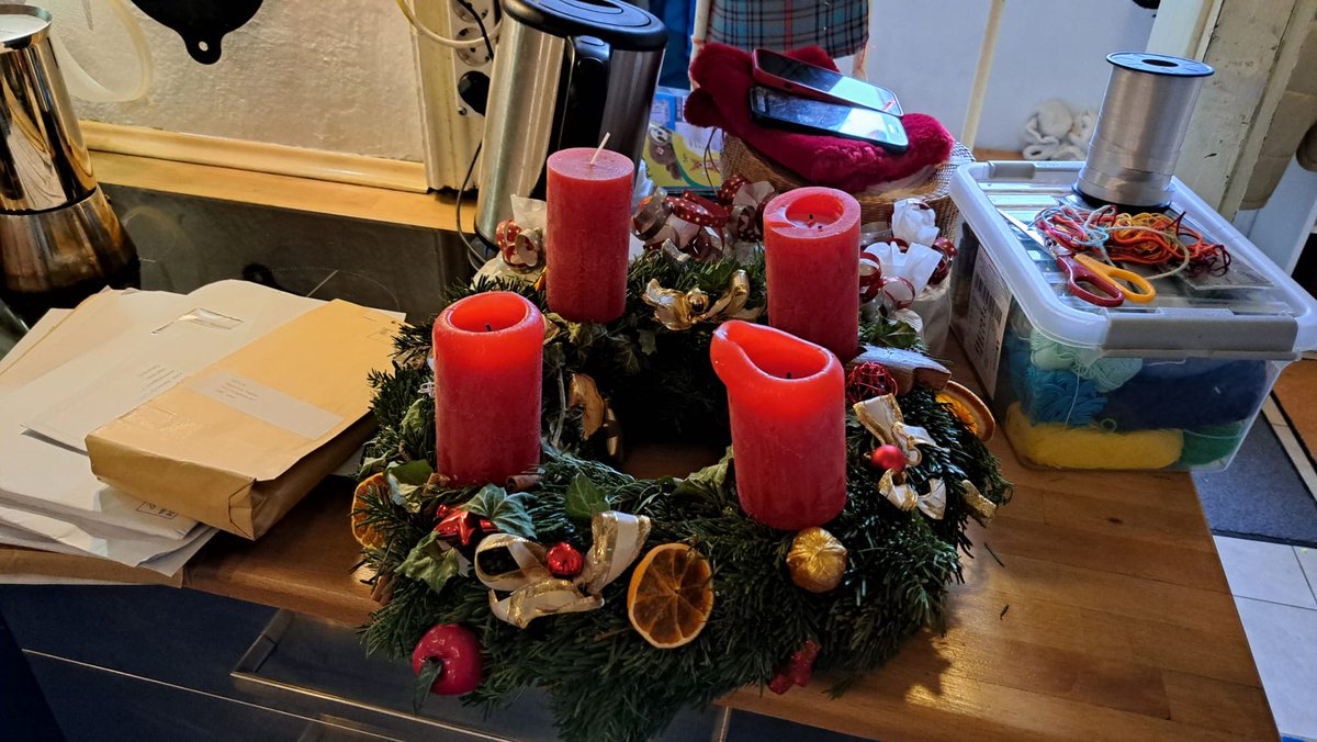 Weihnachtspost für NeBÖ abgeholt. Vielen Dank!