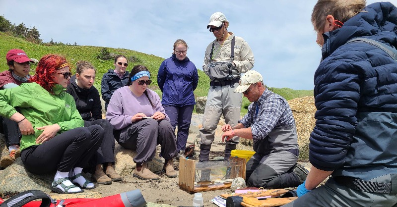 Innovasea's tweet photo. A round-up of some of our favorite moments from 2024 🌊 From fieldwork to conferences, we loved connecting and helping you advance your research frontiers. Here’s to an even better 2025! #ThrowbackThursday #FishTracking https://t.co/DZuRVaMMGm