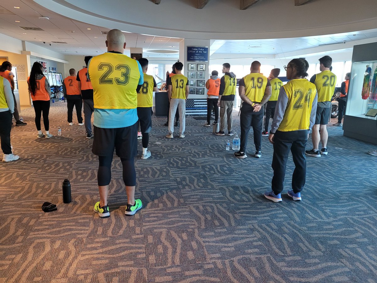 DPDRecruiting's tweet image. Early morning for applicants! Start a new career with Dallas Police Department !

Contact a recruiter today at 214-671-4409 or email dpdrecruiting@dallas.gov. 
#DallasPD #wearehiring #joinDPD