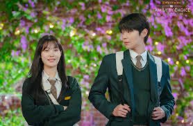 Chxyxnitpp's tweet photo. @seoulstation_dn @SOLEUENT ชอบ#ฮวังอินยอบ จากซีรี่เรื่อง True beautyในบทฮันซอจุนพระรองคนโปรดตลอดกาลหลงรักความซึนของคุณพี่เค้าจนวันนี้เป็นพระเอกตัวจริงที่อบอุ่นละมุนบอยในบท #คิมซานฮา จาก#FamilyByChoice อยากเป็นจูวอนไม่เคยพูดเล่นนะค่าไว้มีโอกาสได้เจอกันในงานนะคะพี่เฉือดาว🐯#HWANGINYOUPxSeoulStation #SOLEUENT https://t.co/jsvNqDVsNS