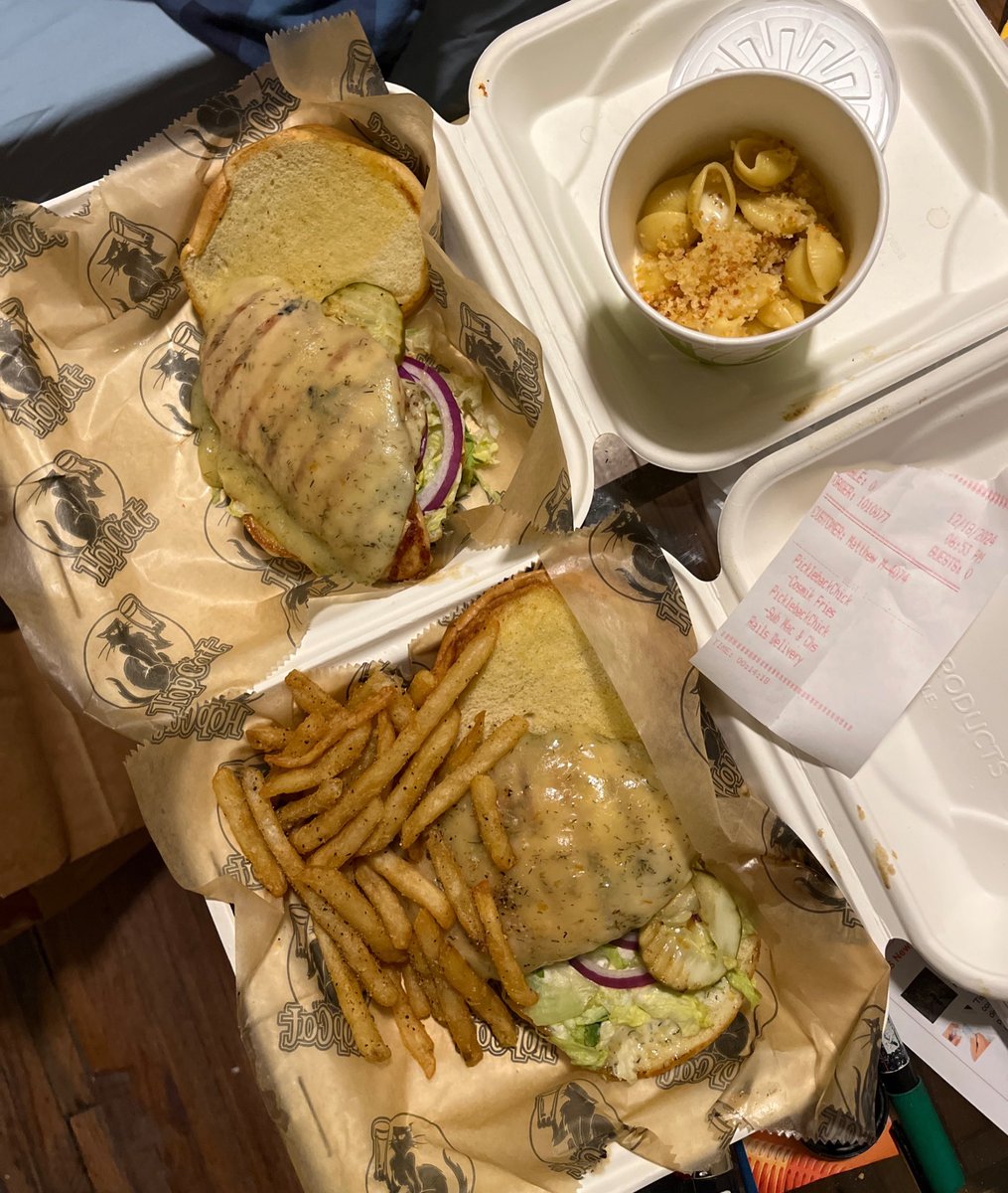 wingit813's tweet photo. @UberEats @Uber how on earth is giving someone the completely wrong order, matching the receipt? You’re literally denying reality. That called you either didn’t look at the information or you’re lying. #UberEats #uber #LIARS https://t.co/HVAviTA7HD