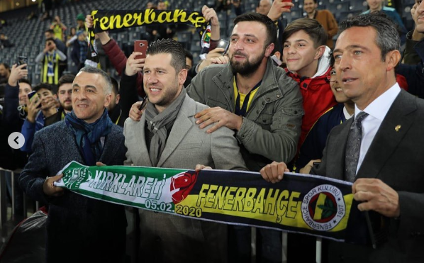 Trakya'mızın ''Türkiye Kupası Gruplarına'' Kalan İlk Kulübü Kırklarelispor'umuza Helal Olsun. 
2015 Yılında Tekirdağ'ımız da Gruplara Yaklaşmış Lakin İzmir'in Delikanlı Karşıyaka'sına Elenmişti. 
*Gruplarda Bahtınız Açık-Şansınız Bol Olsun Kırklarımızın Kızanları!
<a href="/Kirklarelispor/">Kırklarelispor</a>