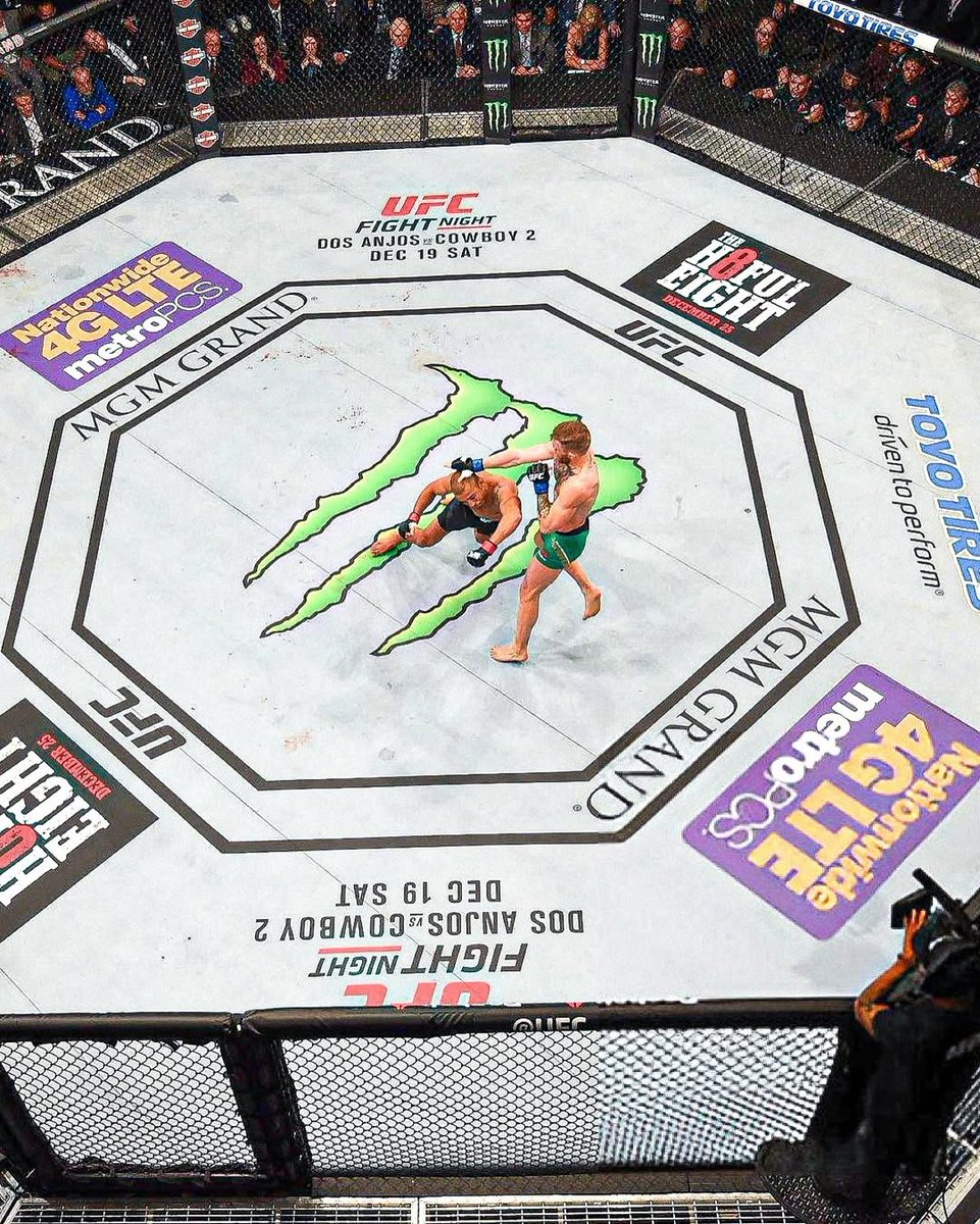mcgregorufc22's tweet photo. Art 🎨 https://t.co/8bbv9H7mza