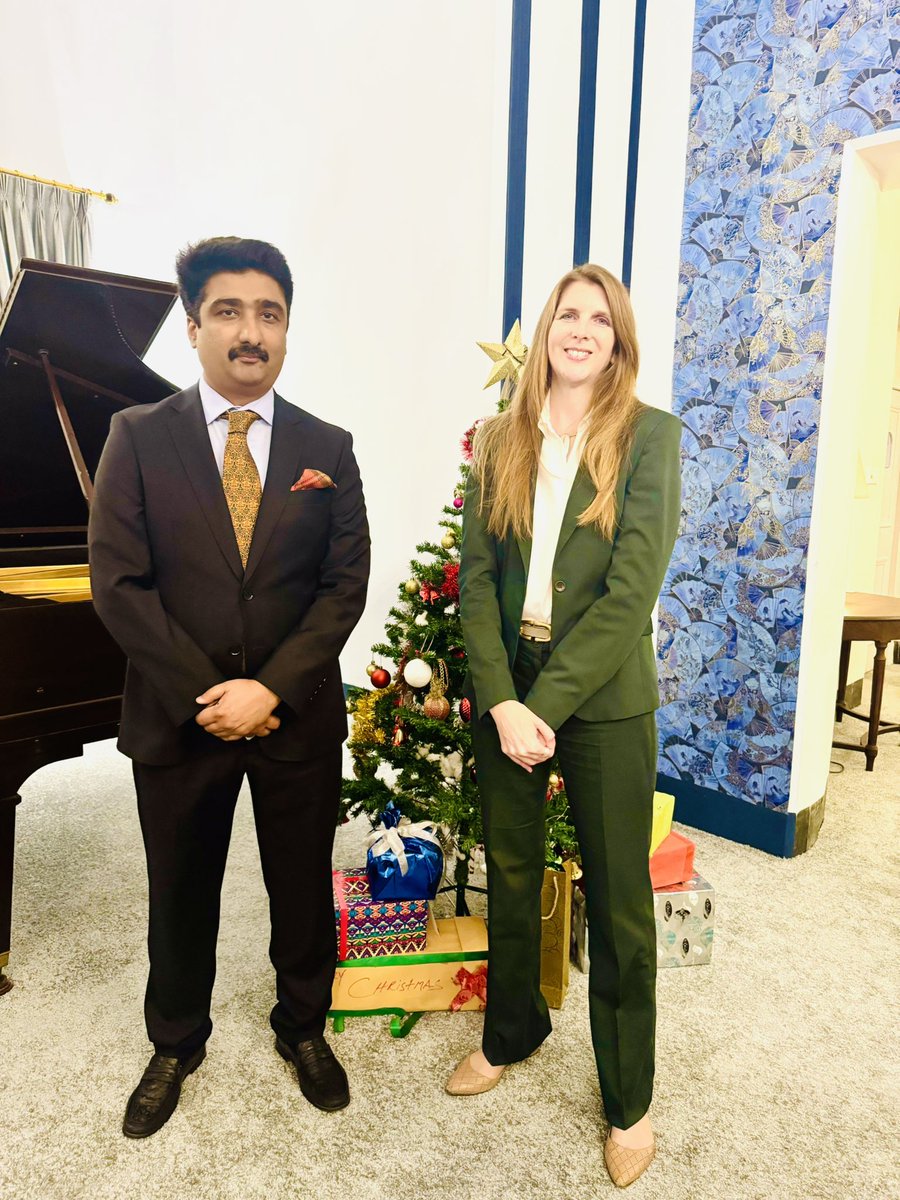SyZulfiqarShah's tweet photo. Had a genuinely valuable meeting with the first female British High Commissioner to Pakistan @JaneMarriottUK during the celebration of Christmas. Also, discussed the
 promotion of bilateral ties between the Islamic Republic of Pakistan and the United Kingdom of Great Britain. 
@Ministerculture 
🇬🇧🇵🇰🤝