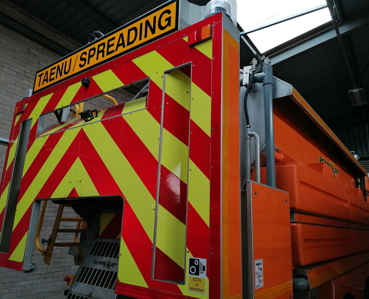 Gritters will be out across the network tonight &amp; tomorrow morning❄

Take extra care when travelling, as freezing temperatures are forecast. 

traffic.wales/driving-snow-a…