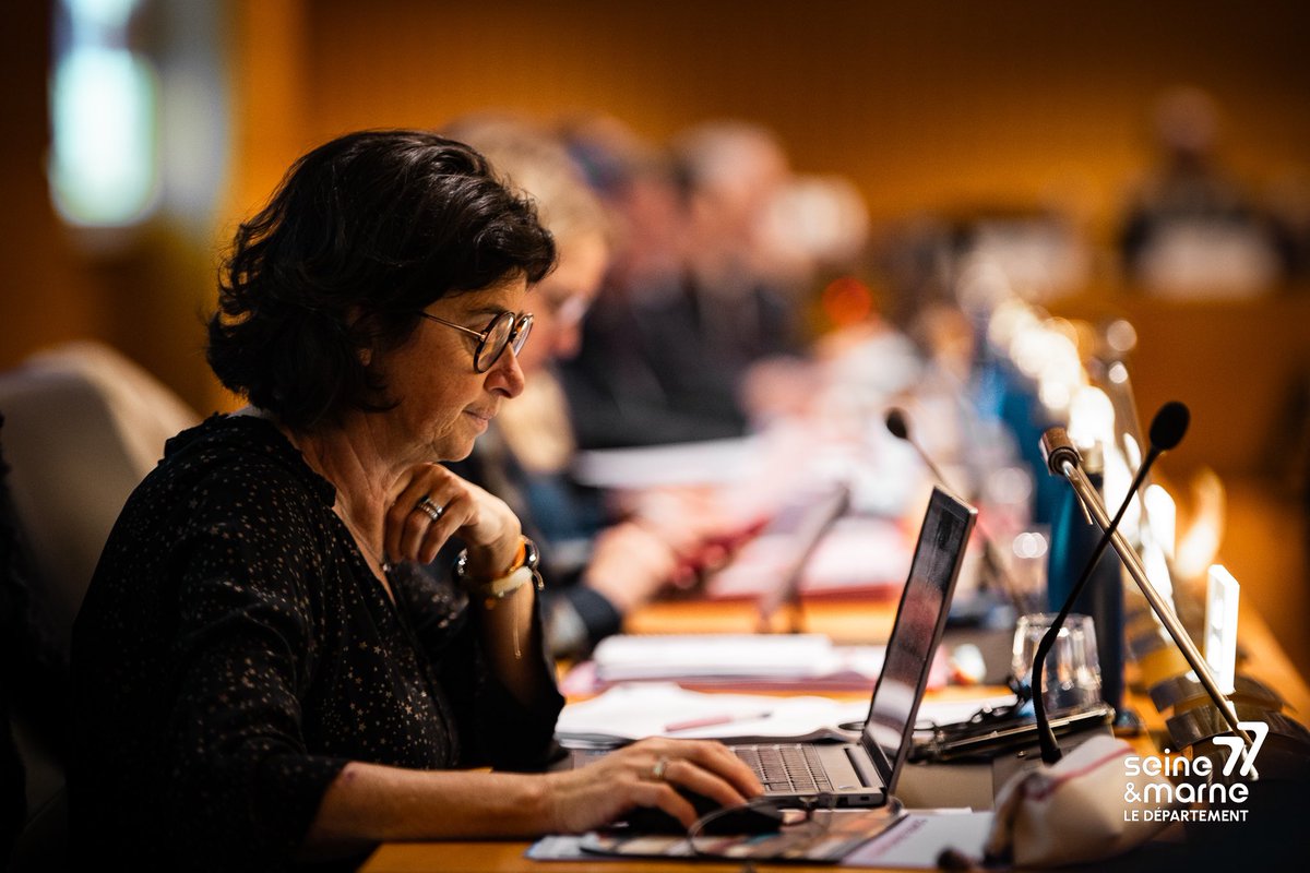 Groupe LR, Divers droite et Centre - Majorité 77 tweet media