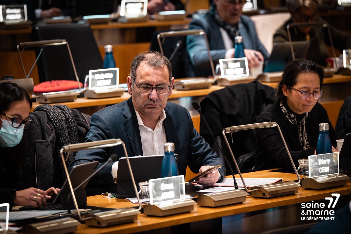 👥  Retour en photos sur la séance publique d’aujourd’hui 

Vos élus de la <a href="/Majorite77/">Groupe LR, Divers droite et Centre - Majorité 77</a>, toujours mobilisés pour vous défendre 👊 

#SéancePublique #Majo77