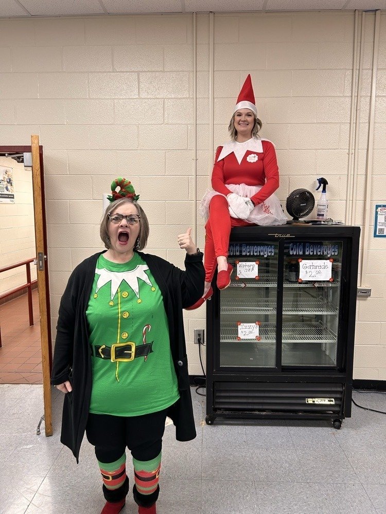 ELF FINDER 2024: We'd like to report an Elf on the Shelf sighting at 116 Hamilton Crossing Road👀 Wait, is that an Elf or HCES Principal Lindsay Perry?!! #betterinbartow #holidaycheer #magic #weloveourstudents
