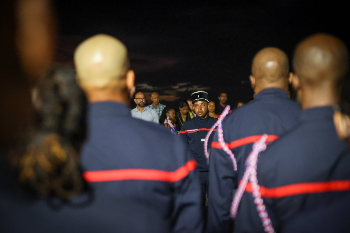 #Cérémonie I Le Ltn Dubois prend officiellement le commandement du CIS Case-Pilote.    

Félicitations et réussite pour cette nouvelle mission !