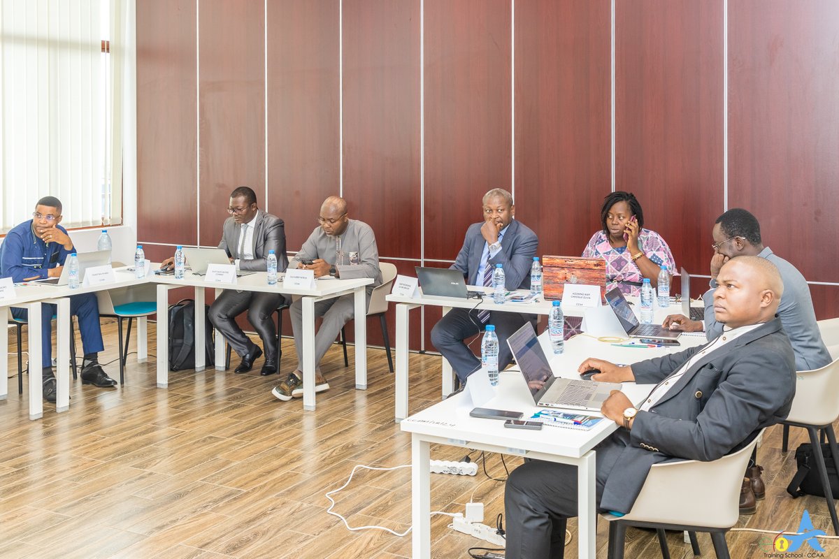 efo_ccaa's tweet photo. L'Ecole de Formation de la CCAA organise du 16 au 25 décembre 2024, le cours de formation des instructeurs (TIC FR). Cette formation est animée par Monsieur BELINGA ONANA Jacques, Instructeur OACI qualifié. Bonne formation à tous les participants. https://t.co/Qya0vlk2ze
