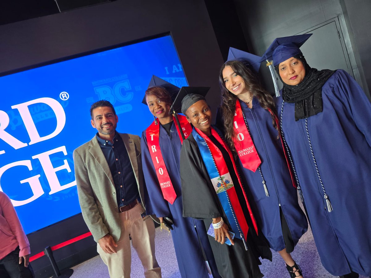 BrowardCollege's tweet photo. Throwing it back to last week's epic celebration ππ Swipe, reminisce, and tag the friends who made this ride unforgettable! πβ¨
#BCProud #BCProudGrad #ClassOf2024 @BCMediaRoom https://t.co/1DCowPJ2RJ