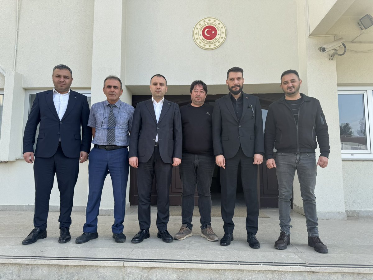 📍 Lefkoşa | Kıbrıs

Yavru vatan Kuzey Kıbrıs Türk Cumhuriyetindeyiz. 

Türkiye Cumhuriyeti Lefkoşa Büyükelçiliğinde görevli üyelerimizi ziyaret ederek sorun, talep ve beklentiler üzerine istişare toplantısı gerçekleştirdik.

<a href="/TC_Disisleri/">T.C. Dışişleri Bakanlığı</a> <a href="/TC_LefkosaBE/">Türkiye in the Turkish Republic of Northern Cyprus</a>