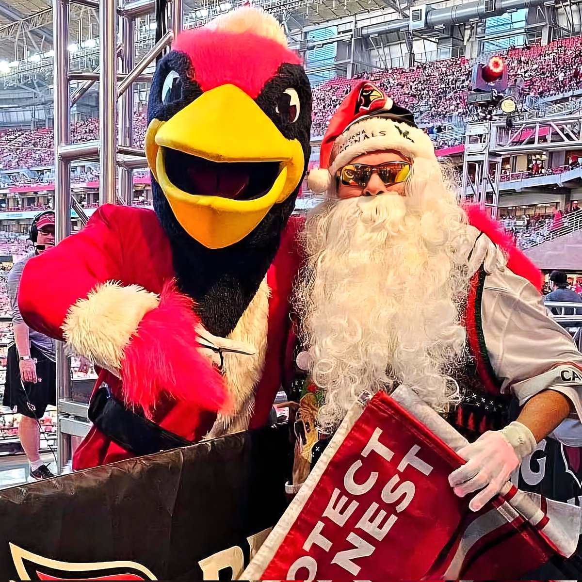 Big_Red_Rage's tweet photo. #NewProfilePic #AZCardinals #BigRed #RedRage #holidayseason #BirdGang #Legends https://t.co/ucZgPy9D7b