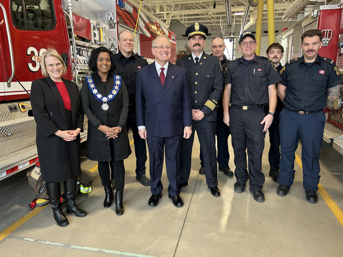 AnnetteGroves_'s tweet photo. Thank you to the Province,
Solicitor General Michael Kerzner and MPP Sylvia Jones for funding to support our firefighters.
#TownOfCaledon #Caledon #MayorAnnetteGroves #AnnetteGroves #RegionOfPeel #PeelRegion #Ontario #government #ONPoli #FireFighters #FireSafety https://t.co/eBRV9IE6RY