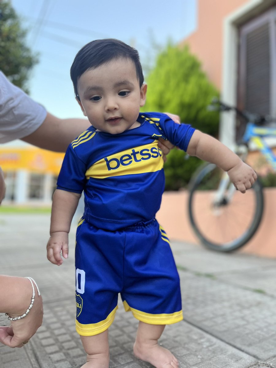 DIOSSSSS POR QUÉ SALISTE TAN LINDOOOOOOO 😭😭😭😭😍😍😍😍😍😍