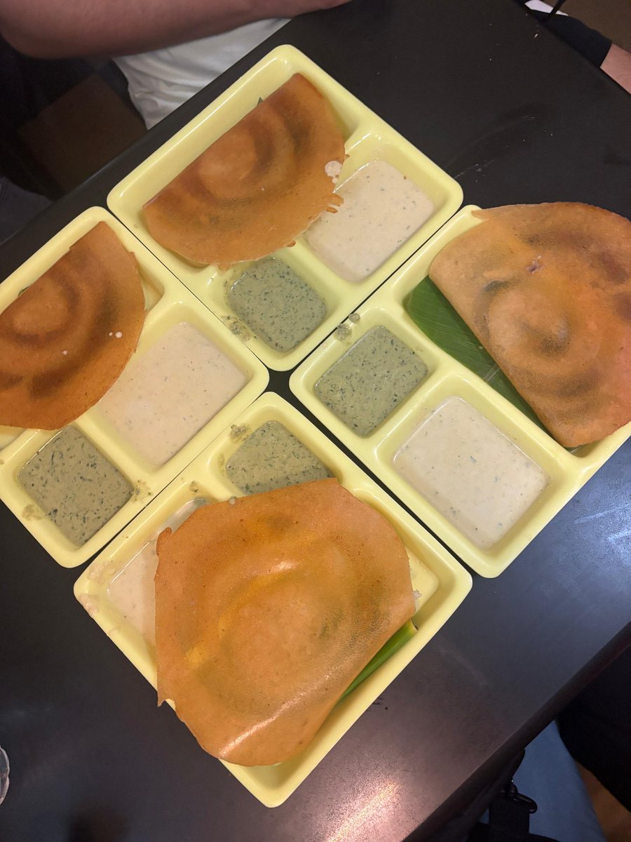 CoupleOnADrive's tweet photo. Day 29/365: On this cool Bangalore morning, we experienced long queues for iconic breakfast at CTR! 🍽️ Despite the wait, the Loni Dosa was worth it. Post-breakfast, it was back to work mode, taking calls on the go. 💼 https://t.co/WS3NAnCwYI