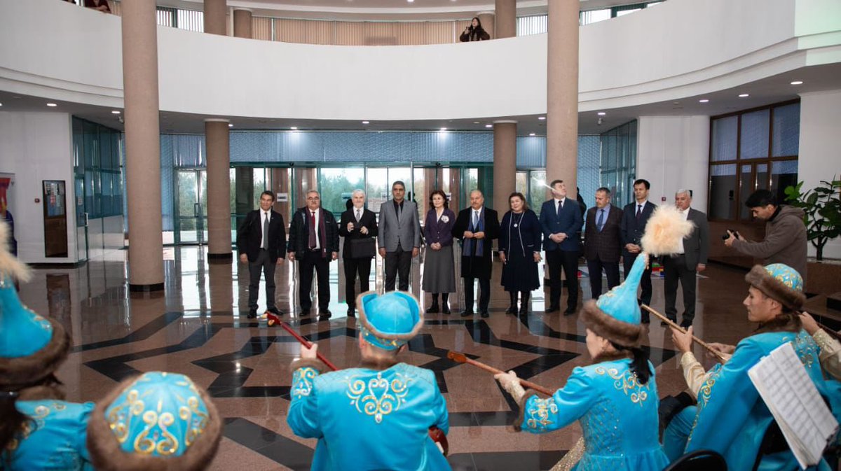 📌TUSAŞ (TEI) YK Başkanı Prof. Dr. Fahrettin Öztürk, YK Üyesi Kement Akdemir ve Genel Müdür Prof. Dr. Mahmut Akşit, Üniversitemizi ziyaret etti. Heyet, TEI YK Üyesi olan Mütevelli Heyet Başkanımız Prof. Dr. Muhittin Şimşek’i makamında ziyaret ederek iş birliği konularını görüştü.