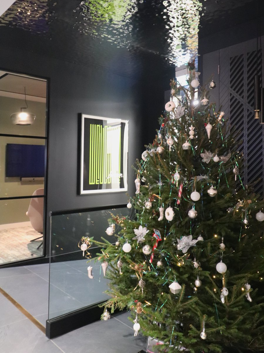 Amid the mountains of fabric samples, the Sketch Studios team took a well-earned break to soak up some festive cheer with a Christmas-themed afternoon tea. ☕🎄

Check out some snaps from the festivities! 📸