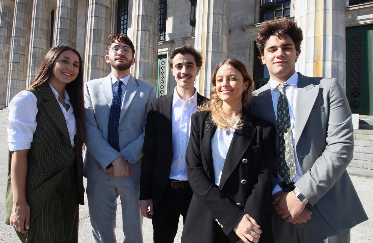 Un nuevo equipo se conforma para el próximo año, les presentamos a nuestros alumnos que nos representarán en la Edición XII del Concurso sobre Simulación Judicial  ante la Corte Penal Internacional⚖️

Les deseamos al equipo el mayor de los éxitos. 
#OrgulloUBA💚