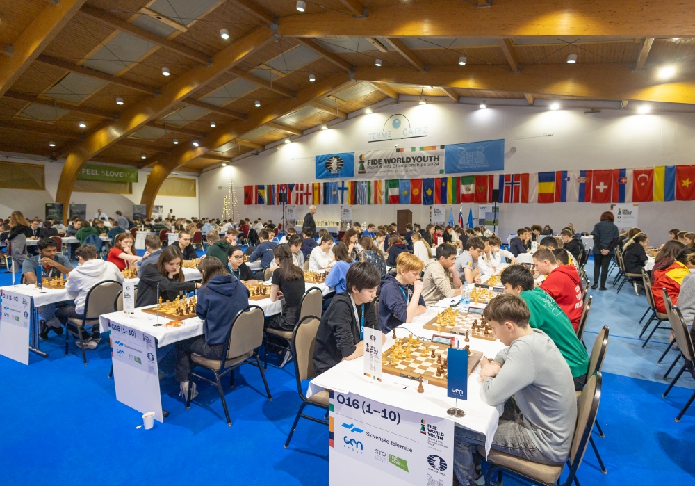 The Rapid World Youth Rapid &amp; Blitz Championship concluded in Terme Čatež, Slovenia. The competitions showcased the exceptional chess skills and resilience of the young talents who triumphed in their age groups:  

🕐 Rapid:
Pranav V 🇮🇳 9,5/11 O18
Matic Lavrencic 🇸🇮 8,5/11 O16