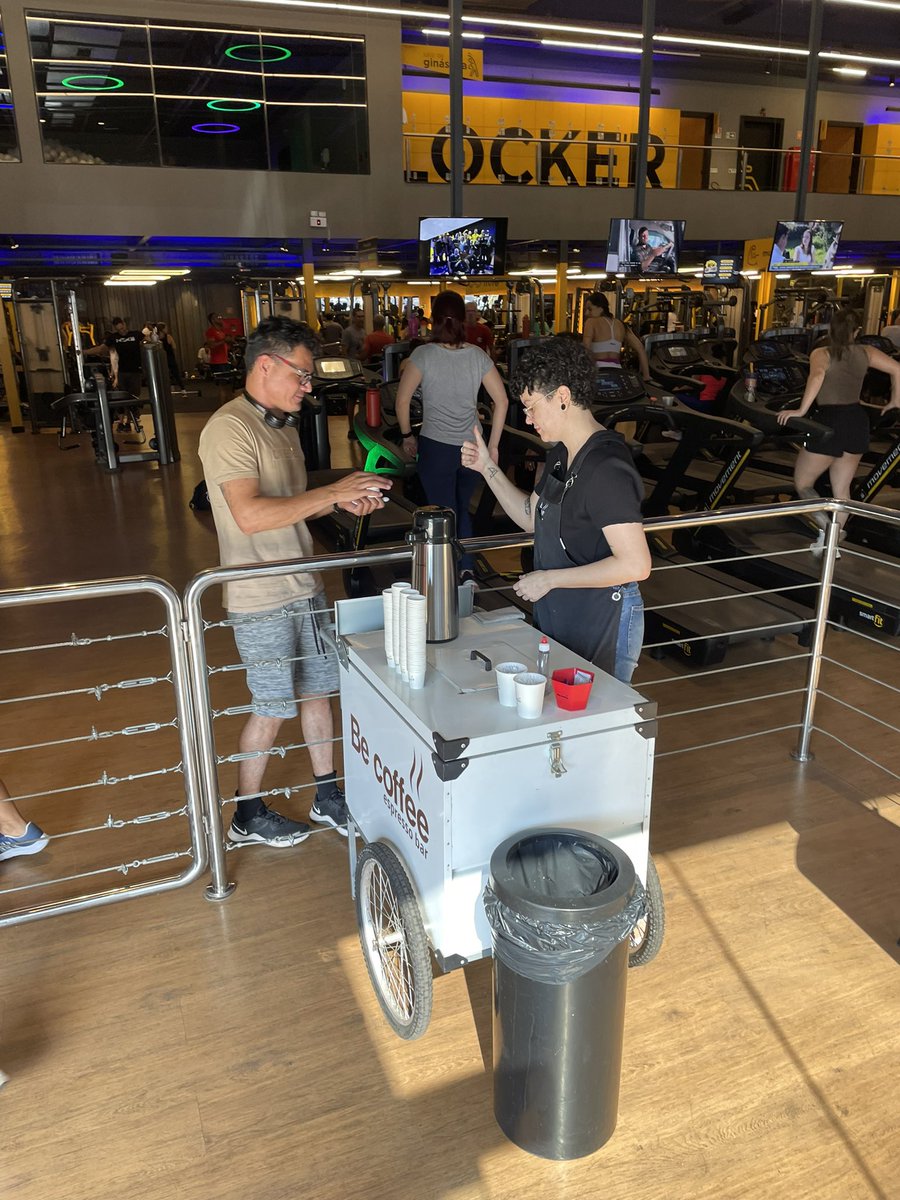 heversonh's tweet photo. Hoje tem cafézinho grátis da Be coffee no aniversário da smartfit Gama ❤️☕️ https://t.co/RZoR1oQvqI