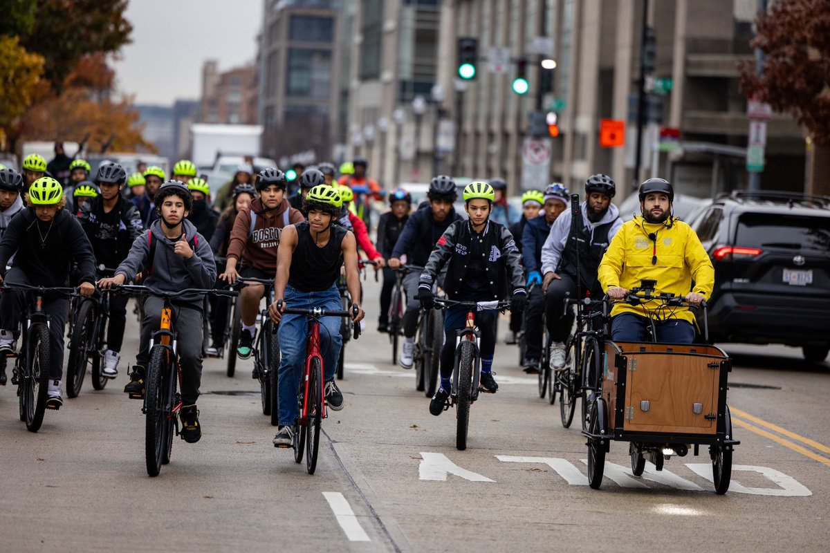 Our first Dunbar #BikeBus was immaculate. The students &amp; staff energy, the weather, the scenery &amp; the music. Thank you <a href="/BikeBusWorld/">Bike Bus World</a> for partnering with me &amp; @bikebusworld.

This is the start of something very special.

Yes, @chickfila joined us

Thank you @brianrimm for pics