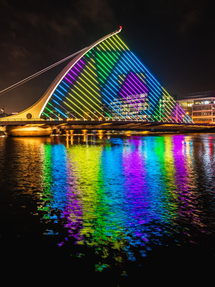 I am delighted to say that my Samuel Beckett Bridge shot has won the Dublin City Council winter lights photo competition.