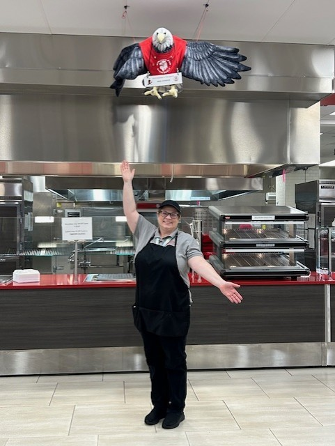 Congratulations to Mrs. Deb Enman on being selected as this month's MV Staff Eagle! Mrs. Enman is the supervisor for the cafeteria and is loved by all! Thanks for all you do!