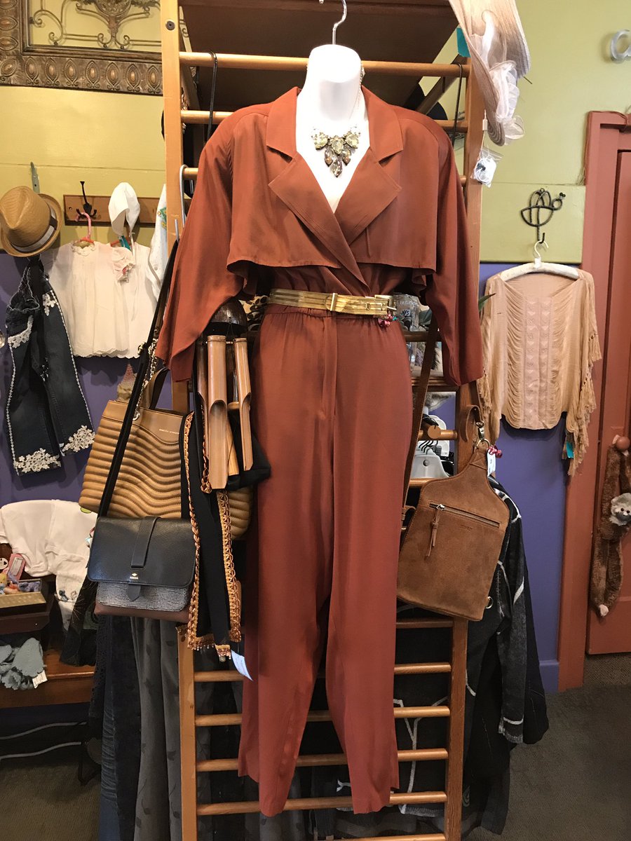 avlfashion's tweet photo. Our Storewide sale is still going on. Save 25% on your holiday shopping. Excluding sewing machine service. 
We are located at 235 Merrimon Avenue in Asheville, NC. https://t.co/kEoLt88bdK