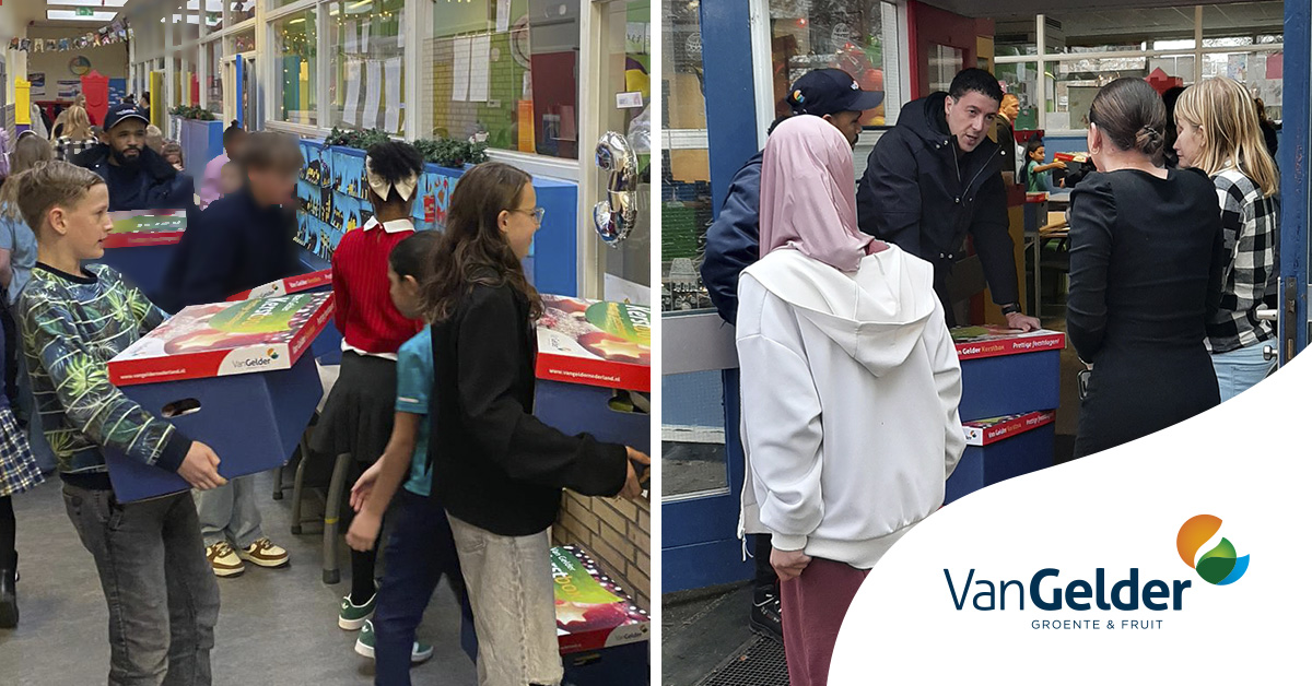 Vandaag hebben wij kunnen bijdragen aan het samenstellen en leveren van kerstpakketten voor alle kinderen van <a href="/CBSDeKlimopR/">CBS De Klimop</a> in Ridderkerk. Met dank aan <a href="/jeugdedufonds/">Jeugdeducatiefonds</a> en onze partners: <a href="/DeNotenshop/">De Notenshop</a> Peka Kroef <a href="/Chiquita/">Chiquita</a> Peridot en <a href="/TovanoBV/">Tovano</a>