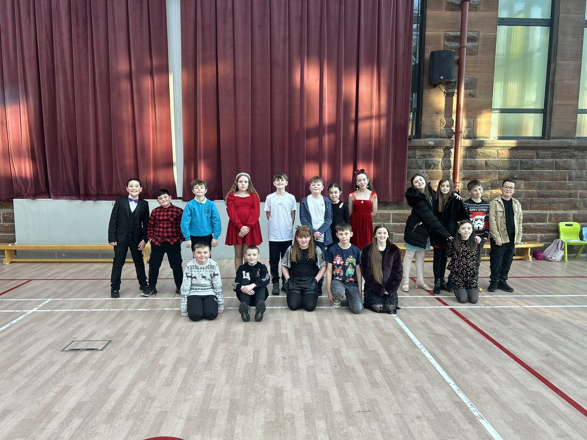 Christmas party ready! 🎄🎅🏻 🎉