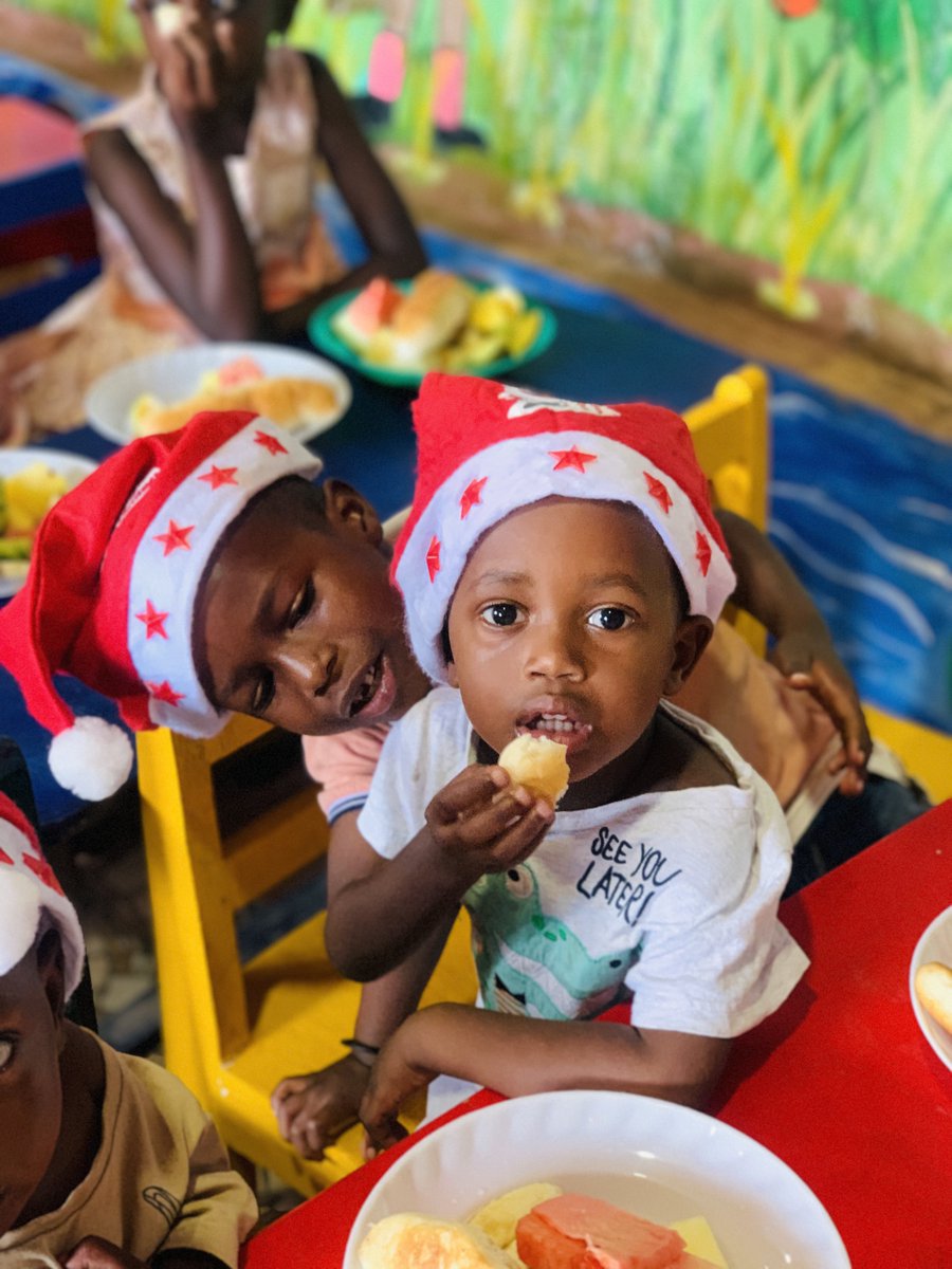 Thank you! This year, you've raised £2,750 so that all the children, mums, babies and ex-child soldiers throughout the projects in Africa can enjoy a #Christmasparty. This will be a special moment for the teams to celebrate together.
#alittlecanchangealife