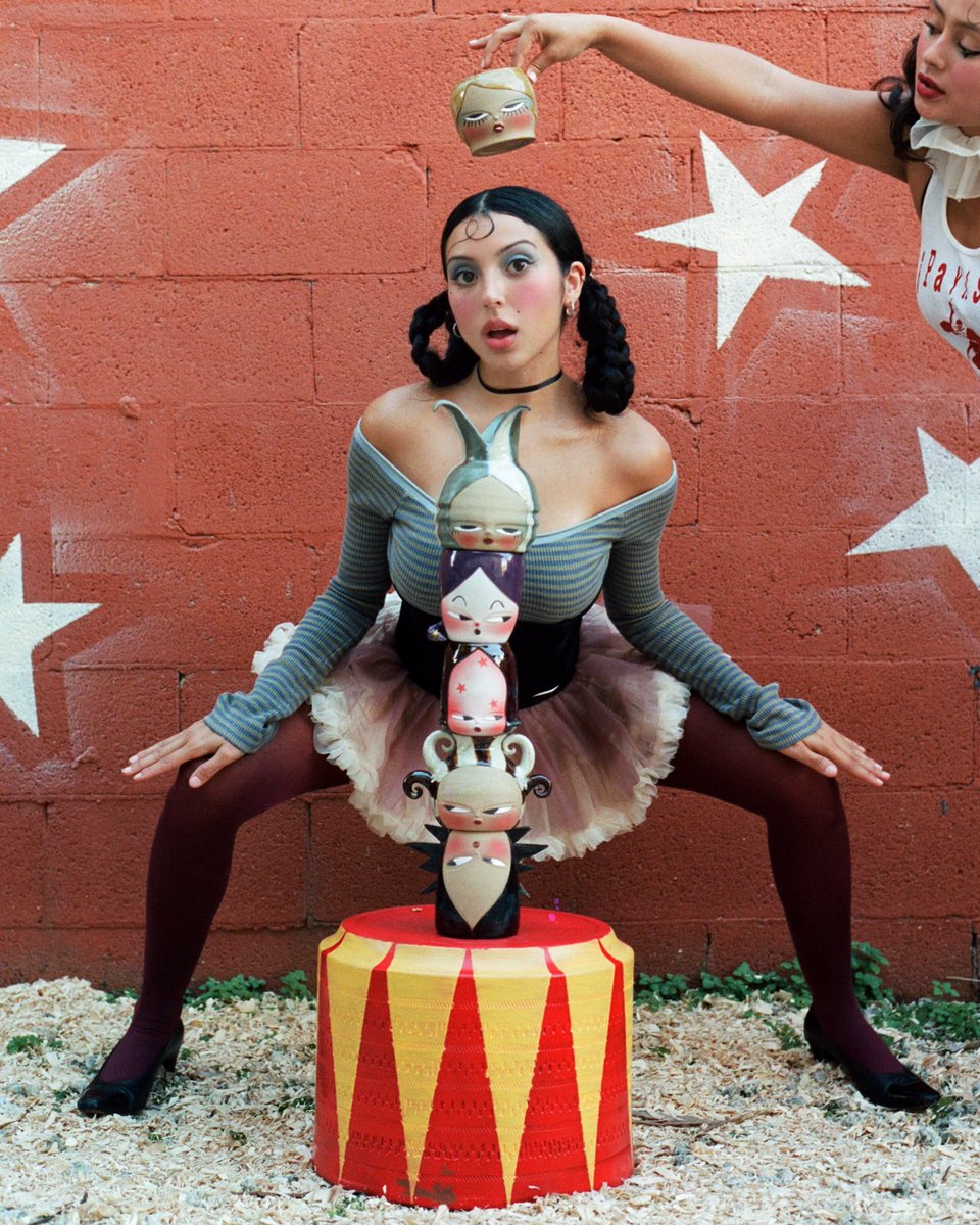tatiana_gitana's tweet photo. Did a shoot with my friends for my new collection “Las Payasitas” dropping this Saturday 12pm est. ⭐️ Best one yet imo https://t.co/lAmQGc5Hs7