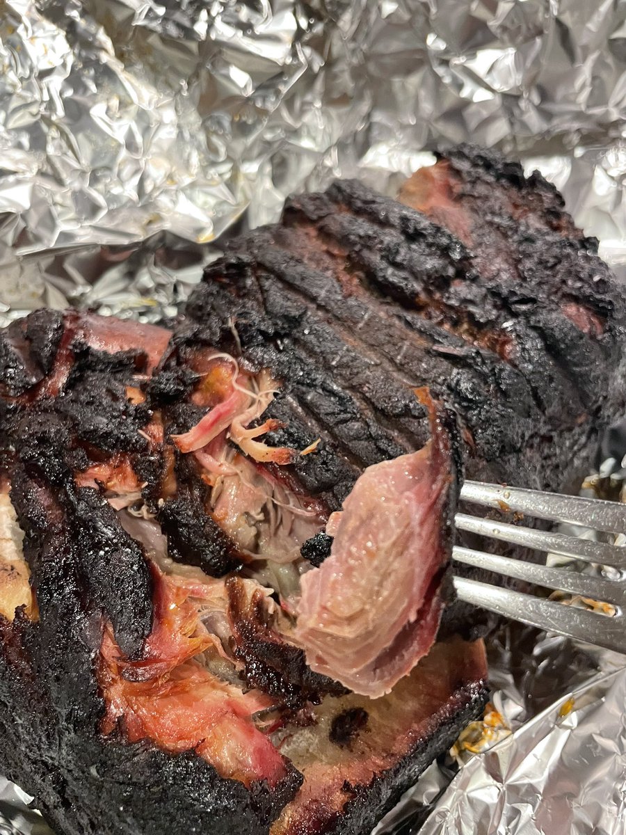 mrslorijg's tweet photo. How’d I do😅
#FirstSmoke
Pulled pork😋
It’s delicious so 🤷♀️☺️ https://t.co/In4b6zfwk0
