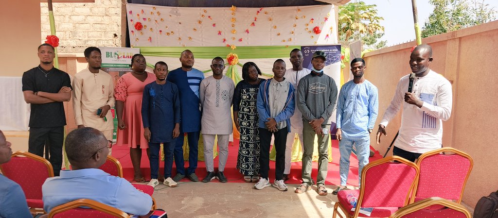 Chèrifath YESSOUFOU (@cherifathy) on Twitter photo #BlolabParakou
L'impressionnante équipe 🤍 de <a href="/BLOLAB_BENIN/">BLOLAB Officiel</a> 👇🏽👇🏽👇🏽
#Innovationnumérique #Entrepreneuriat #Solutionsinnovantes #BlolabParakou
L'impressionnante équipe 🤍 de <a href="/BLOLAB_BENIN/">BLOLAB Officiel</a> 👇🏽👇🏽👇🏽
#Innovationnumérique #Entrepreneuriat #Solutionsinnovantes