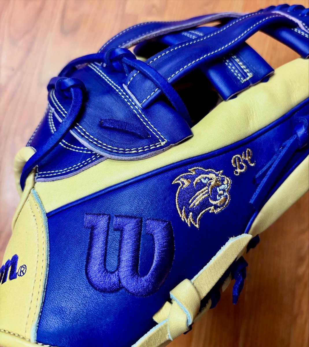 Huge thanks to <a href="/wilsonballglove/">Wilson Baseball & Softball</a> for our early Christmas presents 🎄🎁 Couldn’t have turned out any better!