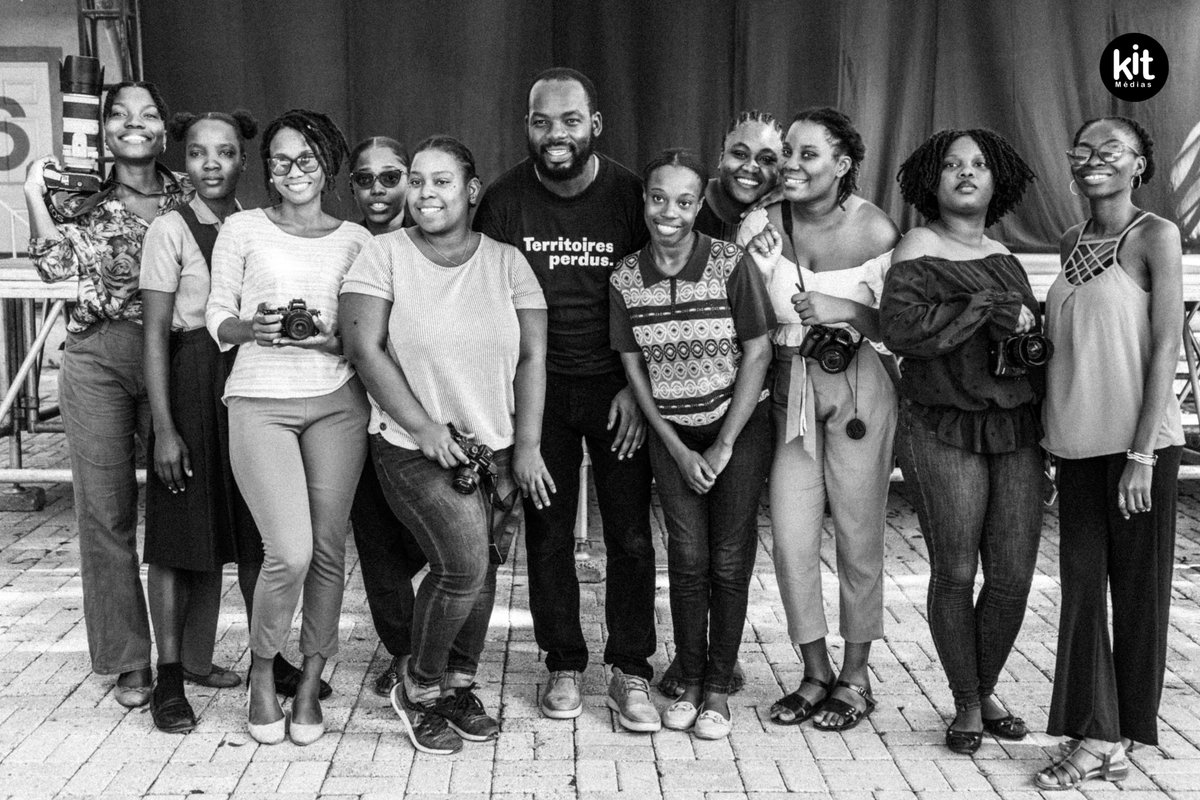 Clap de fin pour notre atelier d'initiation à la photographie dédié aux femmes animé par Odelyn Joseph! Nous partageons avec vous des photos de la dernière journée.
#RDD2024 #TerritoiresPerdus
Merci à nos partenaires:
<a href="/kitmediashaiti/">KitMédias</a> <a href="/IFHpap/">IF Haiti</a> <a href="/Ayibopost/">AyiboPost</a> <a href="/ajws/">American Jewish World Service (AJWS)</a>