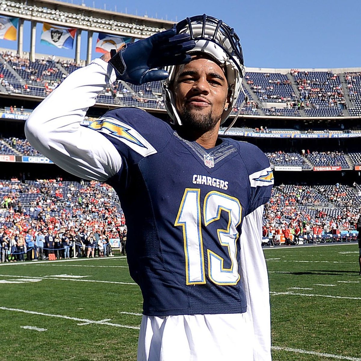 The33rdTeamFB's tweet photo. Ladd McConkey is 9 catches and 174 receiving yards away from passing Keenan Allen for the most in both categories by a Chargers rookie in franchise history 🔋 https://t.co/9De8mN3Cs8