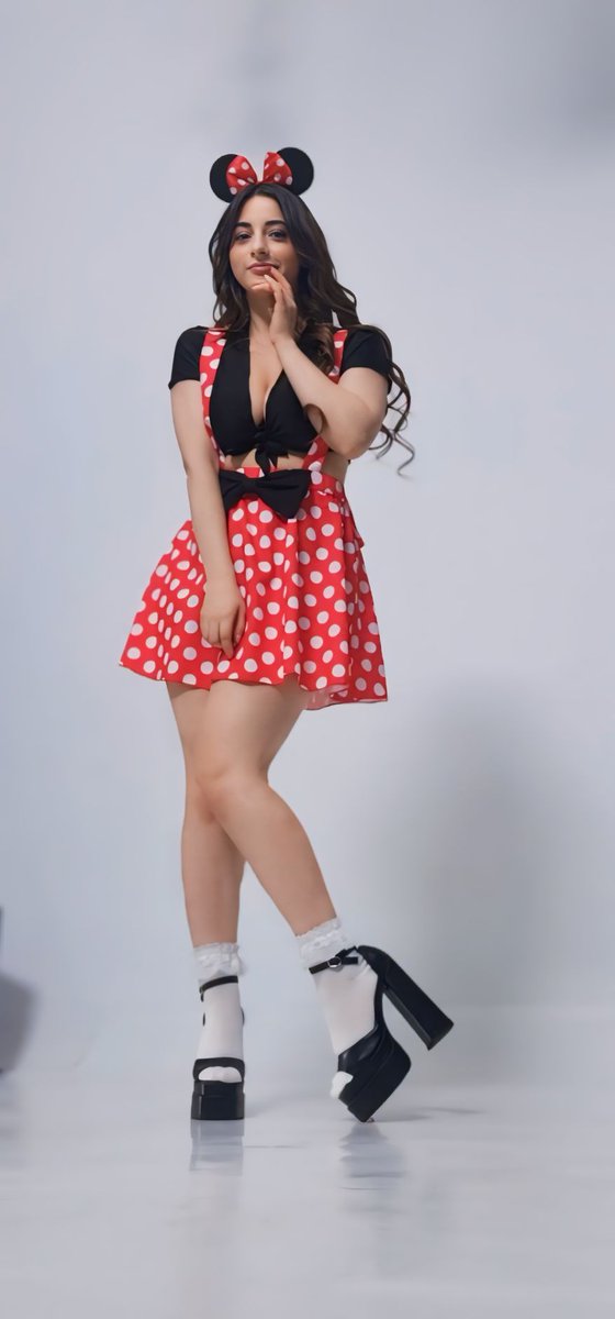 elle_mira_d's tweet photo. How do you like me as a mouse? I really love this photo shoot💖💋
#littlemouse #photoshoot #heels #greatmood #model https://t.co/E1EZegzMp9