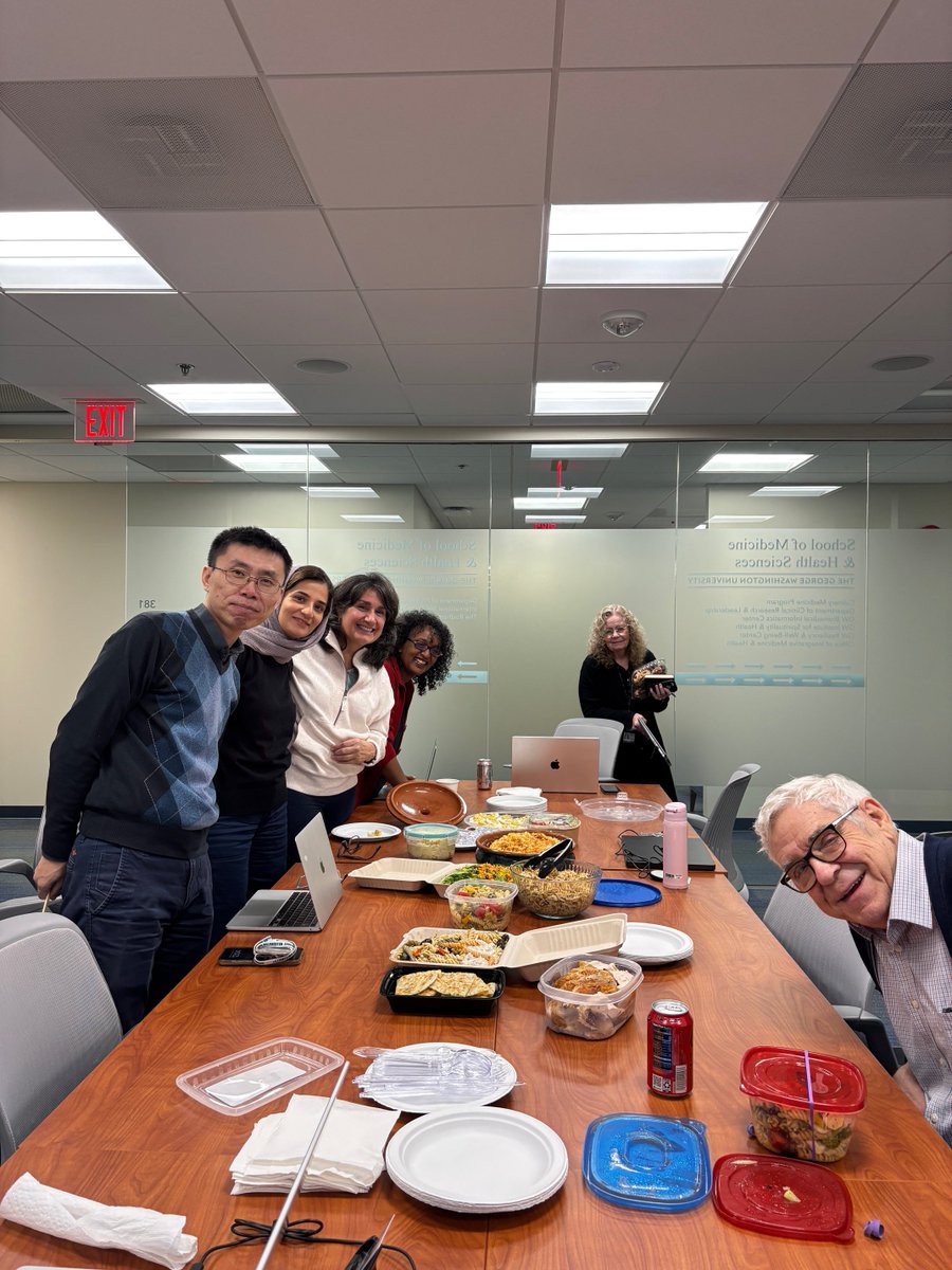 GW_BiomedCenter's tweet photo. We’re grateful to our team, collaborators, and community partners for driving our progress and innovation this year. Wishing you and your loved ones a joyful holiday season and a prosperous New Year! https://t.co/gzXlqc83k0