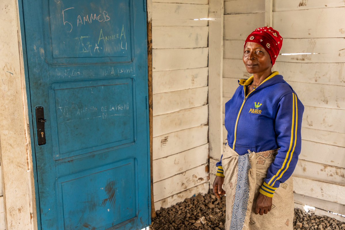 Read Judith's story of the month and find out how the Heshima project has changed her life comfortinternational.org/story-of-the-m…

#comfortinternational #alittlecanchangealife #wearecomfort #storyofthemonth #transformation #survivorstories