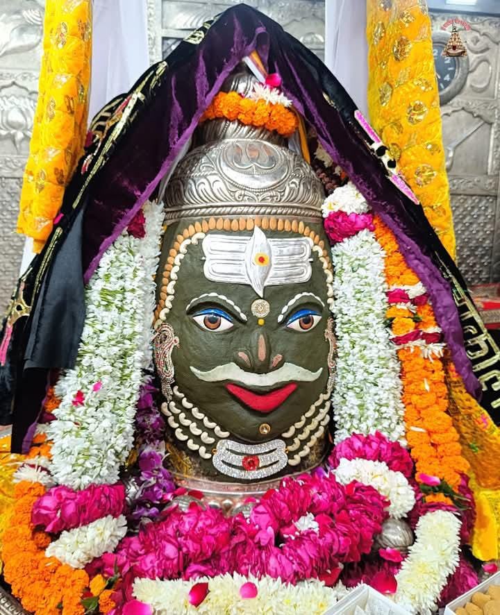 ADITI_SINGH_001's tweet photo. #viralvideo #ViralVideos #Pavithra #Indian3 #Tabu #KeerthySuresh #stockmarketcrash #earthquake #KnowMoreHashtag #JeffSatur #beckysangels जय महाकालेश्वर🙏 https://t.co/WywESt6kzm