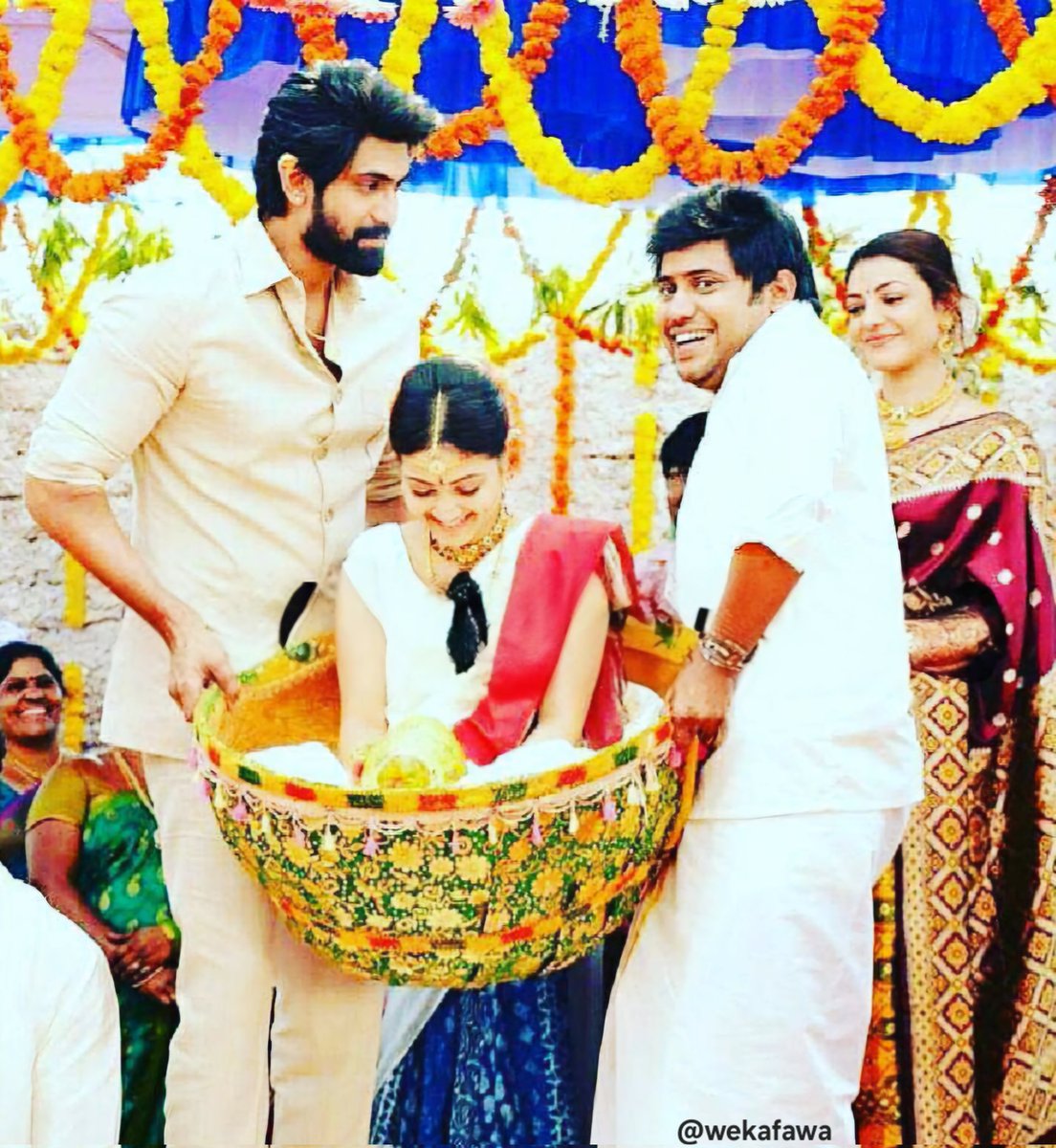 wekafawa's tweet photo. #KajalismDay2024 Exclusive Tweet - 21 β¨
#TheQueenOfMasses @MsKajalAggarwal - a major, #rare throwback from #NRNM πβ€οΈ
Many more loading! Be active #Kajalions! πͺπ»π₯
Max Retweet, Repost! β€οΈβπ₯
#KajalAggarwal #Kajal #KajalAggarwalFans #KajalFans #KajalismDay #Kajalism #Kafawa https://t.co/0lwbjNuPod
