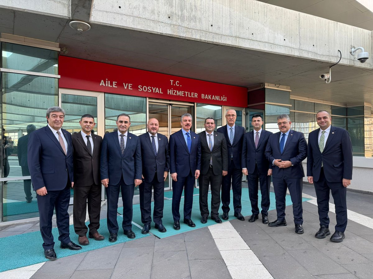 Aile ve Sosyal Hizmetler Bakanımız Sayın Mahinur Özdemir Göktaş, Milletvekillerimiz, Bakan Yardımcılarımız ve Bakanlık bürokratlarımız ile; “terörle mücadele sırasında yaralanıp gazi sayılmayan vatandaşlarımız” hakkında yapılacak düzenlemeler üzerine verimli bir görüşme