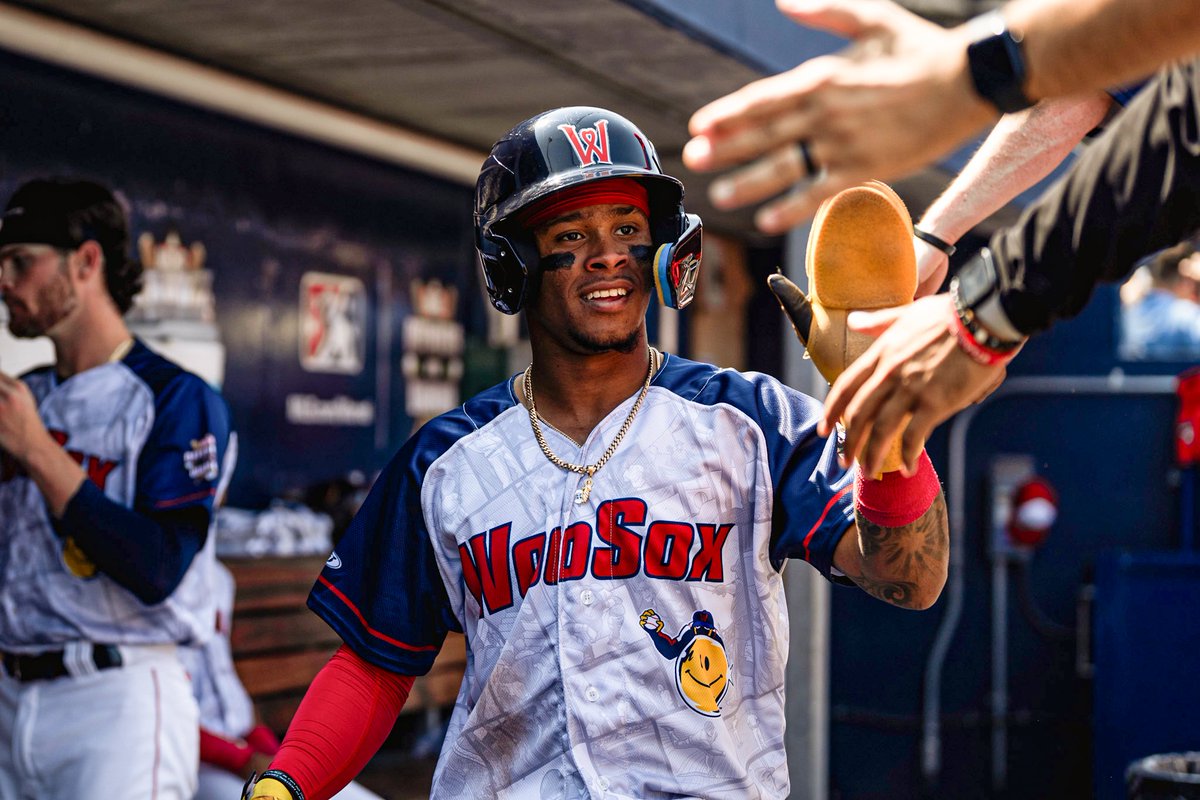 How does a WooSox / Marvel "Defenders of the Diamond" jersey sound to y'all?!? 🦸

RT for a chance to win! 🎁

#WooSoxWishList