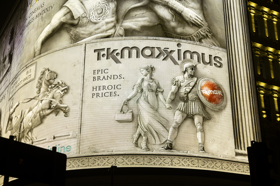 “Gladiator II: turning Piccadilly Lights to stone” #ProjectOfTheDay🏅 <a href="/OceanOutdoorUK/">Ocean Outdoor UK</a>   creativepool.com/oceanoutdoor/p… #outdoor #digitalads #advertisement