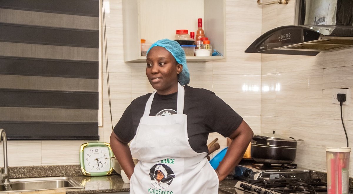 chefgraceggk's tweet photo. Hey @GWR, it's been 4 months since we submitted evidence for y longest home kitchen cooking marathon record attempt. Your timeline said 12 weeks, but we've heard nothing. Can you please provide an update on our record status? We eagerly await our certificate https://t.co/NsbRMtkuXO