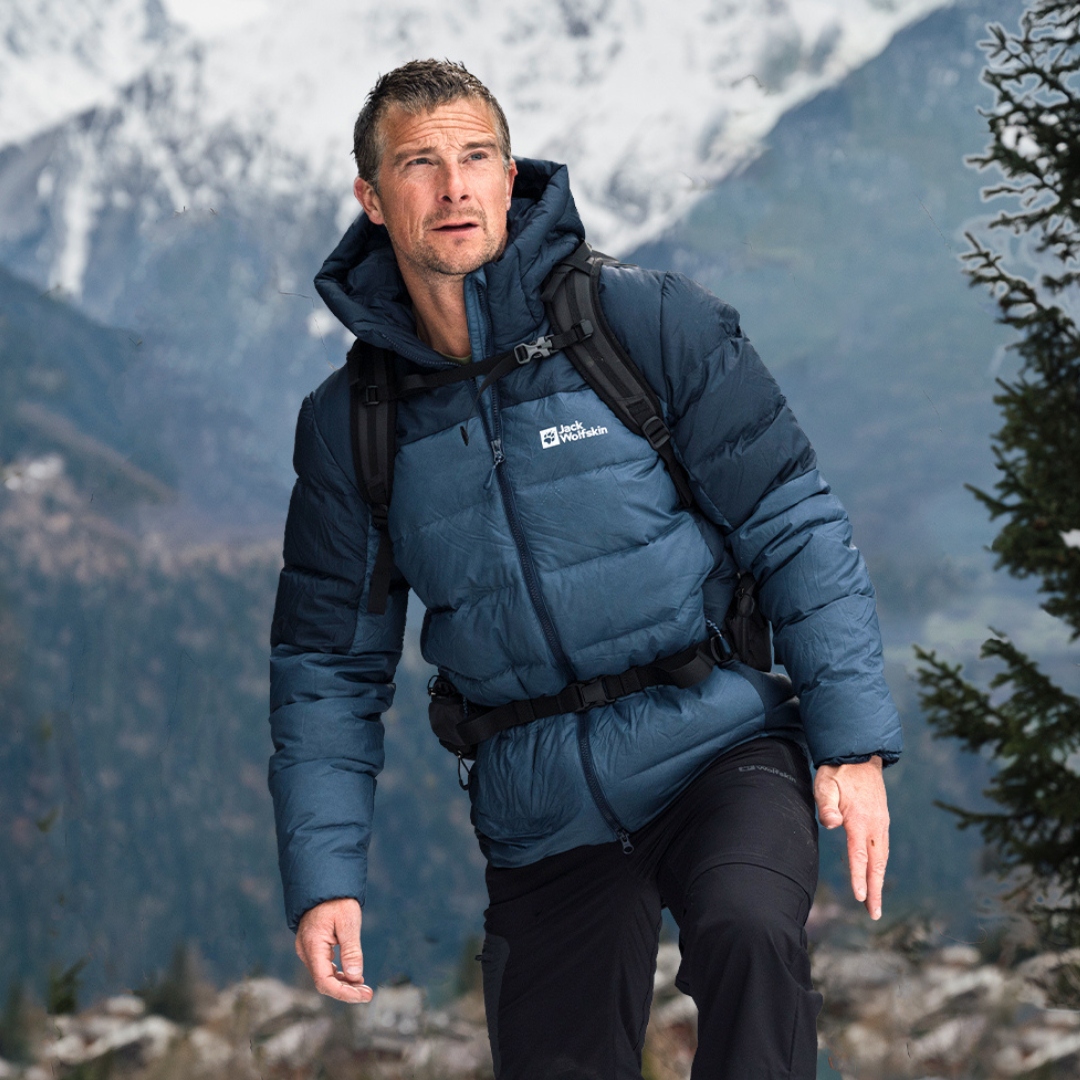 Theatre Royal Drury Lane (@theatreroyaldl) on Twitter photo Join <a href="/BearGrylls/">Bear Grylls OBE</a> this Sunday for an inspiring evening of epic adventures, survival stories, and raw footage, encouraging you to "Never Give Up" and relentlessly follow your dreams 💪
🎟️Grab your tickets now: lwtheatres.co.uk/whats-on/bear-… Join <a href="/BearGrylls/">Bear Grylls OBE</a> this Sunday for an inspiring evening of epic adventures, survival stories, and raw footage, encouraging you to "Never Give Up" and relentlessly follow your dreams 💪
🎟️Grab your tickets now: lwtheatres.co.uk/whats-on/bear-…