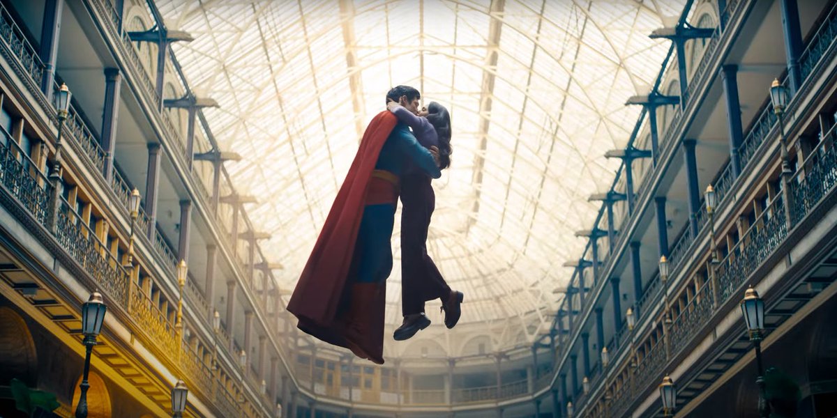 Trailer SUPERMAN

Un trailer nos dio todo y nos dejó con ganas de saber más. 
Un momento #supermanylois con una toma clásica, un vistazo a la unión de #superman y #kripto lo cual mostrara aun mas la humanidad de este heroe. 

🧝🏻‍♀️ #warnerbros #Warner #dccomics #DCStudios #heroe