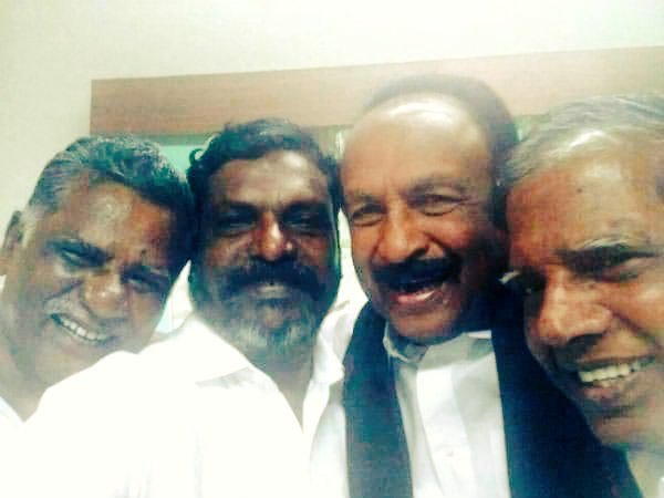 Dhanaakutty1's tweet photo. தமிழ்நாட்டில், கேரளா கொட்டின குப்பைகள் பற்றி ஏதாச்சும் பேசினார்களா..? https://t.co/PsbnUfVGEc